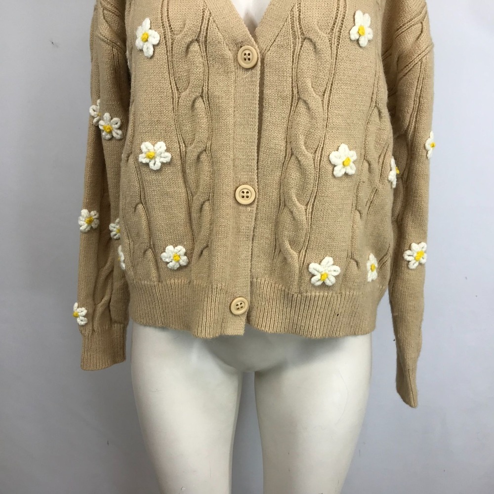 & MERCI - WOMEN'S SMALL - TAN W/FLOWERS LONG SLEEVE CABLIE KNIT V NECK CARDIGAN - Picture 3 of 8